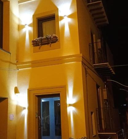 Donjon Suite Centro Storico Castelbuono  Εξωτερικό φωτογραφία