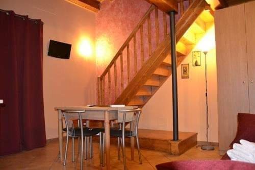 Donjon Suite Centro Storico Castelbuono  Δωμάτιο φωτογραφία